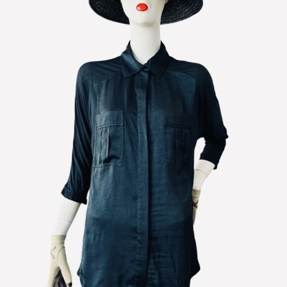 BCBGMAXAZRIA Women's Black Satin Blouse M 3/4 Sleeve Button Front Pockets VG - Picture 4 of 10